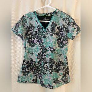 Healing Hands (HH) Premiere scrub top xsmall.